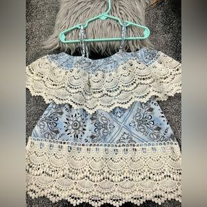 Casual top, blue color, girls XS.